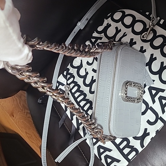 MARC JACOBS SNAPSHOT BAG CROC-EMBOSSED CROSSBODY SILVER GREY - Picture 3 of 7